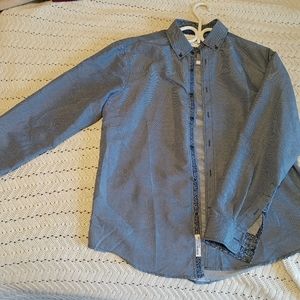 Medium Long Sleeve Button Up